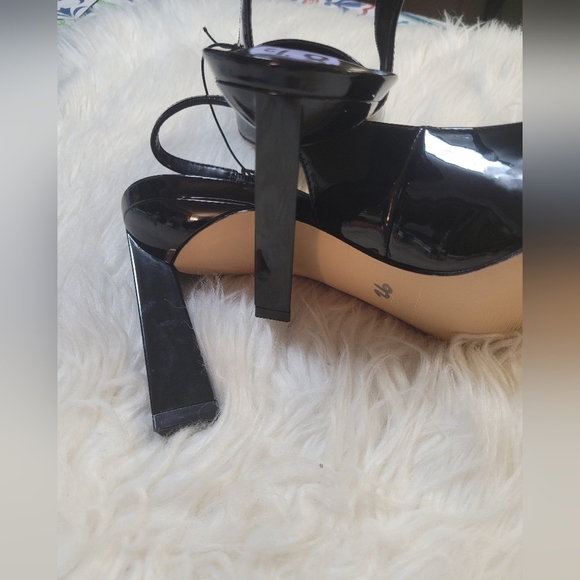 Marc Fisher Black Women's Slingback Heels - Picture 4 of 9